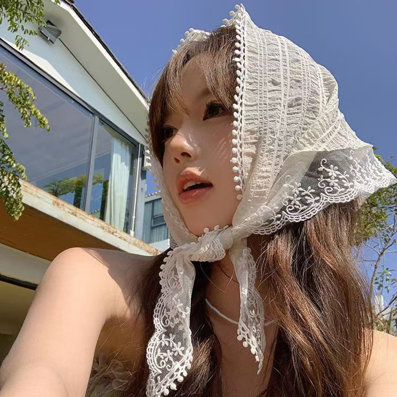 French Chic Alice White Lace T - Travel Accessories Aesthetic recensione e prezzo