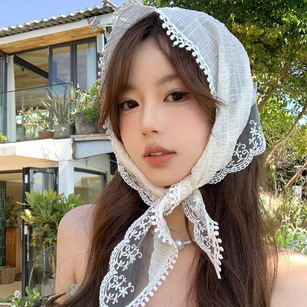 French Chic Alice White Lace T - Travel Accessories Aesthetic recensione e prezzo