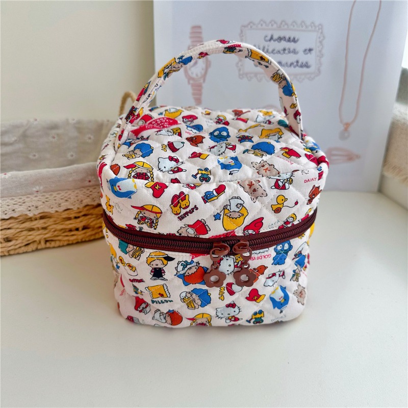 Hello Kitty Cartoon Printed Qu - Travel Accessories Needed recensione e prezzo