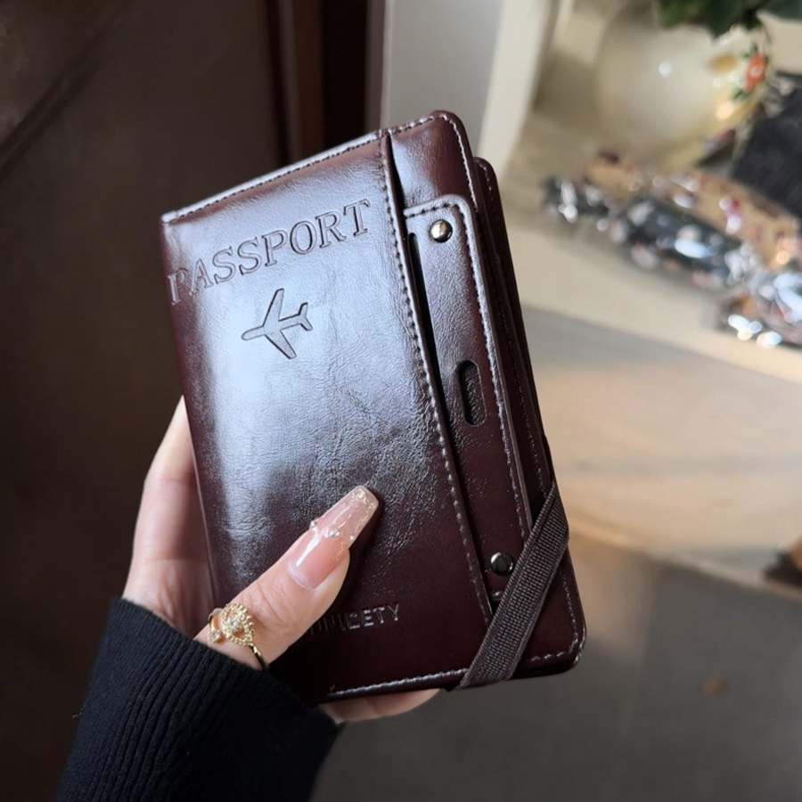 Passport Holder and Wallet in  - Travel Accessories In Bulk recensione e prezzo