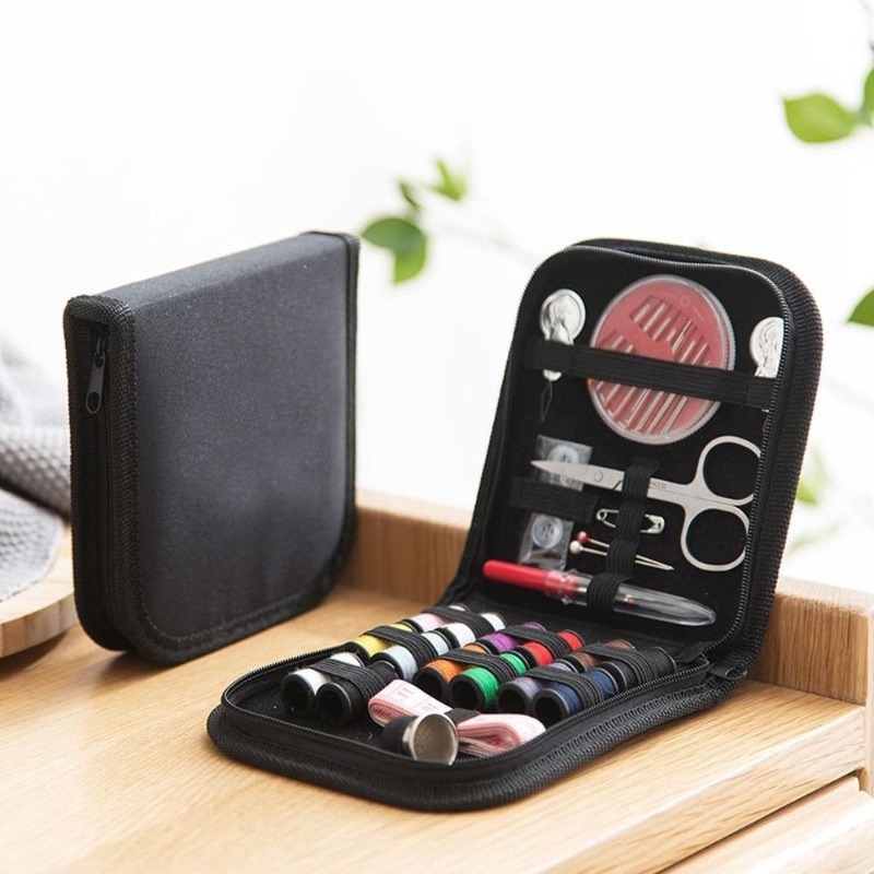 Portable 10Pcs/set Sewing Kit  - Travel Accessories To Sew recensione e prezzo
