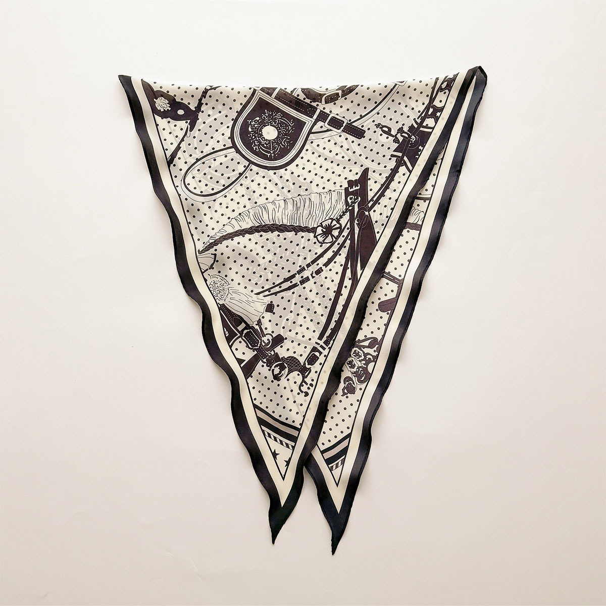 Triangle Bandage Women Silk Sc - Travel Accessories Aesthetic recensione e prezzo