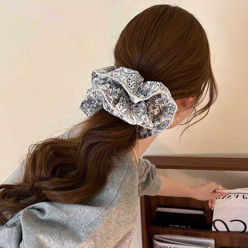 Elegant Black and White Fabric - Travel Accessories In Bulk recensione e prezzo