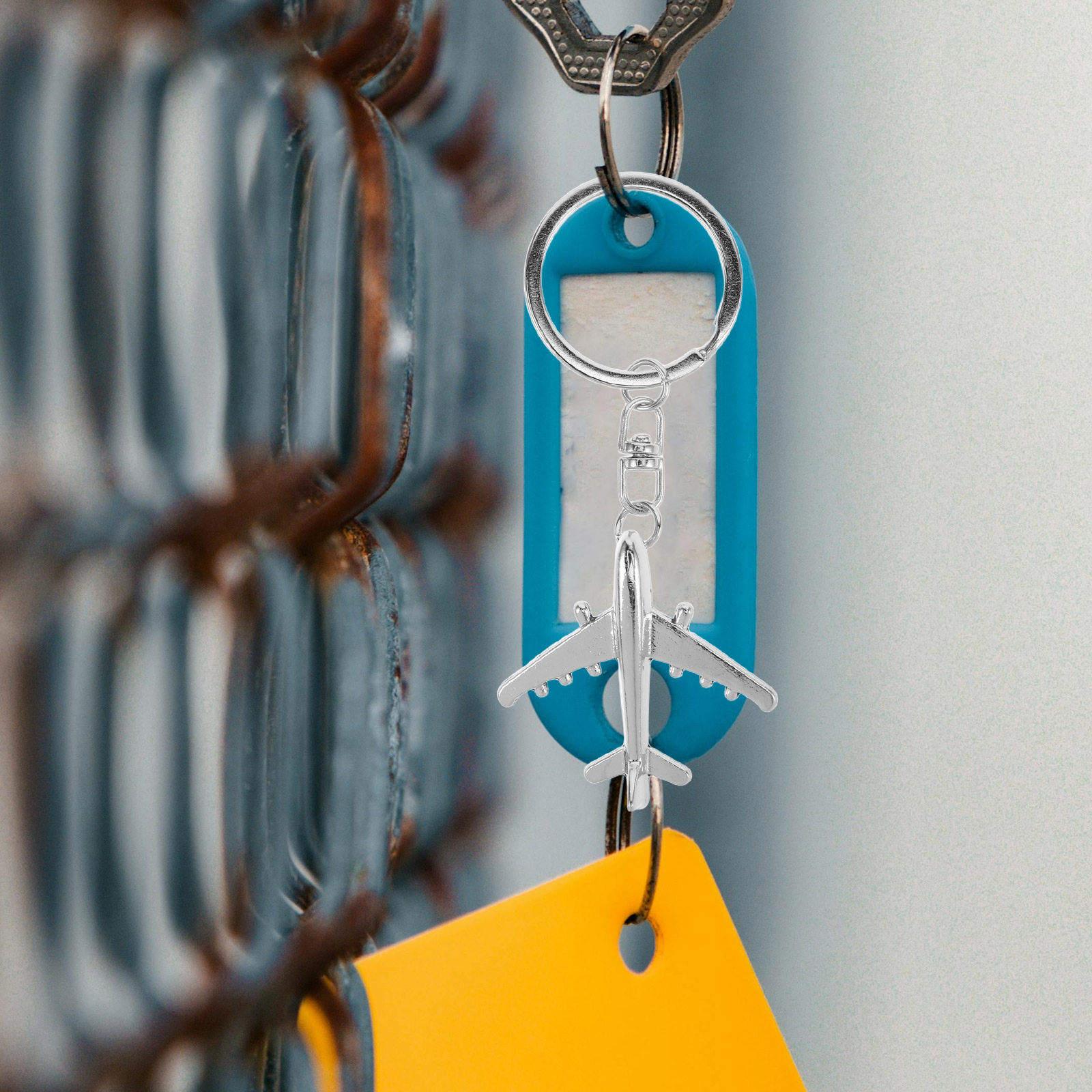 2Pcs Airplane Keychain Creativ - Travel Accessories Present recensione e prezzo