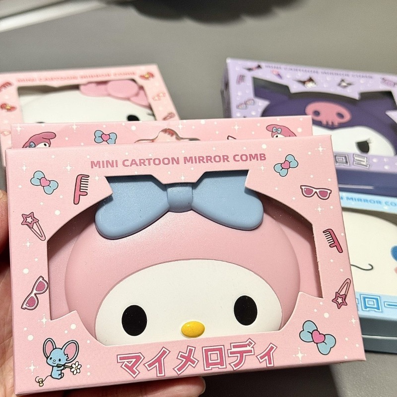 Hello Kitty Inspired Flip Open - Travel Accessories Needed recensione e prezzo