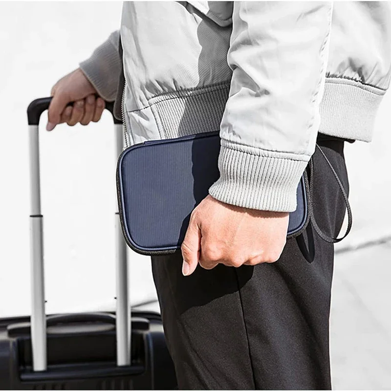 Lightweight Family Travel Pass - Travel Accessories In Bulk recensione e prezzo