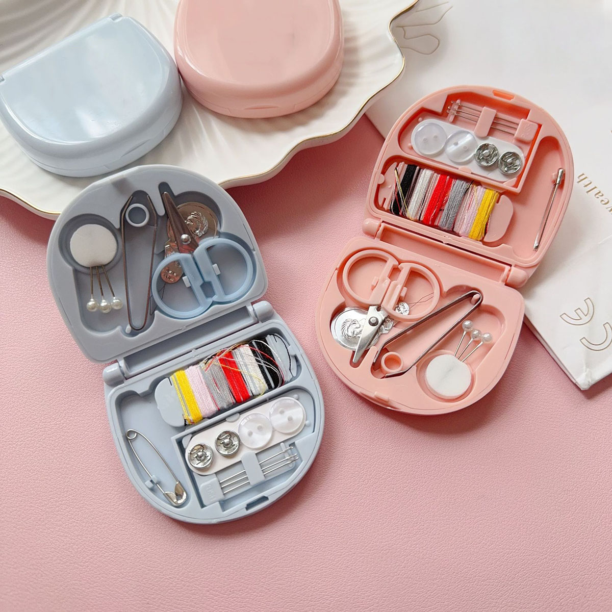 Mini Manual Sewing Machine Kit - Travel Accessories To Sew recensione e prezzo